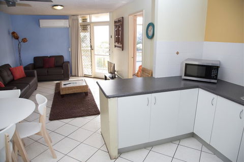 Northpoint Holiday Apartments - Accommodation 4U 22