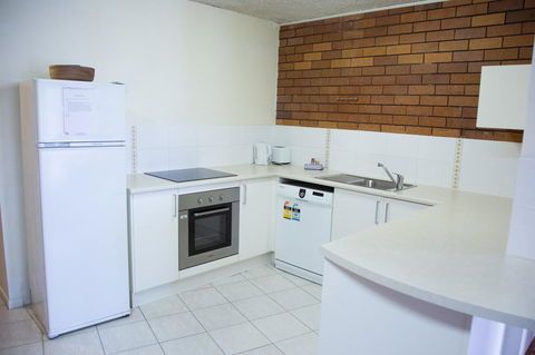 Northpoint Holiday Apartments - Accommodation 4U 8