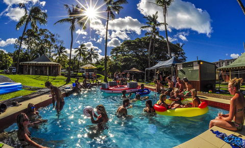 Nomads Airlie Beach - Accommodation 4U 15