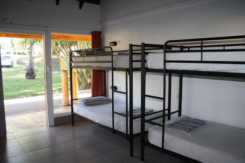Nomads Airlie Beach - Accommodation 4U 1
