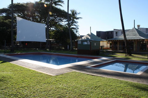 Nomads Airlie Beach - Accommodation 4U 21