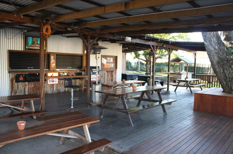 Nomads Airlie Beach - Accommodation 4U 2
