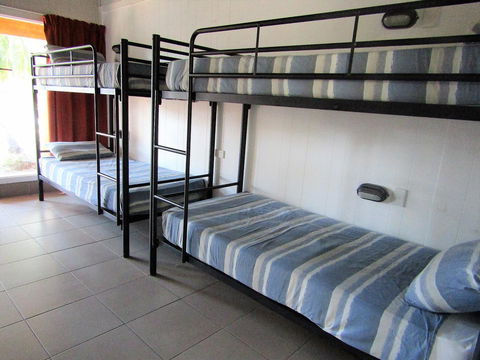 Nomads Airlie Beach - Accommodation 4U 7