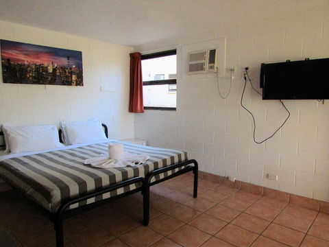 Nomads Airlie Beach - Accommodation 4U 14