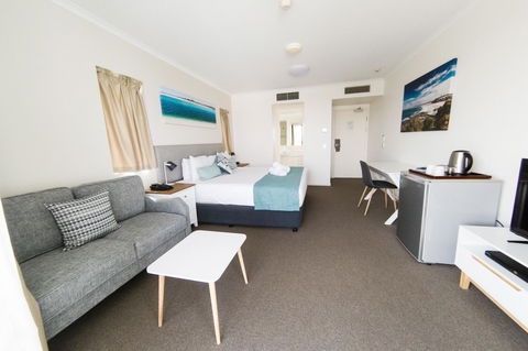 Ocean Views Resort Caloundra - Accommodation 4U 30