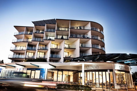 Ocean Views Resort Caloundra - Accommodation 4U 1