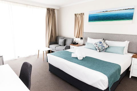 Ocean Views Resort Caloundra - Accommodation 4U 25