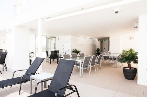 Ocean Views Resort Caloundra - Accommodation 4U 5