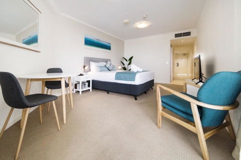 Ocean Views Resort Caloundra - Accommodation 4U 24