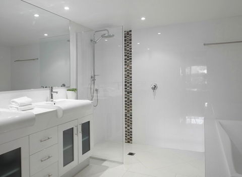 Hotel Laguna - Accommodation 4U 4