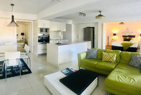 Hotel Laguna - Accommodation 4U 7