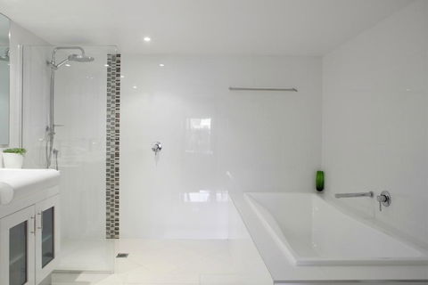 Hotel Laguna - Accommodation 4U 5