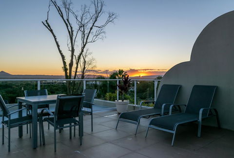 Noosa Hill Resort - Accommodation 4U 21
