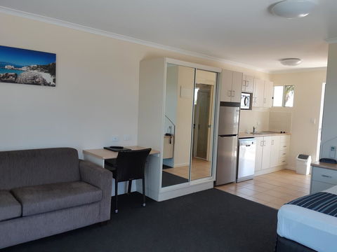 Whitsunday Sands Resort - Accommodation 4U 5