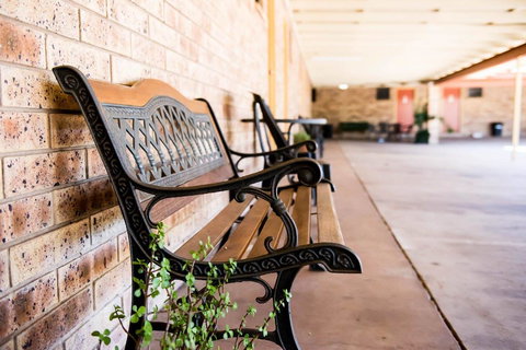 Clermont Country Motor Inn - Accommodation 4U 5