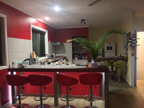 KiteSurf 1770 Beach House - Accommodation 4U 2