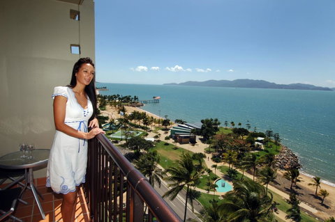 Aquarius On The Beach - Accommodation 4U 16