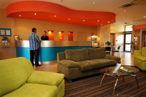 Aquarius On The Beach - Accommodation 4U 13
