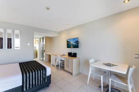 Aquarius On The Beach - Accommodation 4U 3
