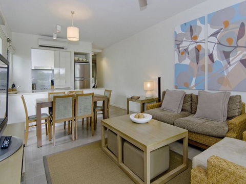 Beach Club Port Douglas Luxury Apartments - Accommodation 4U 2