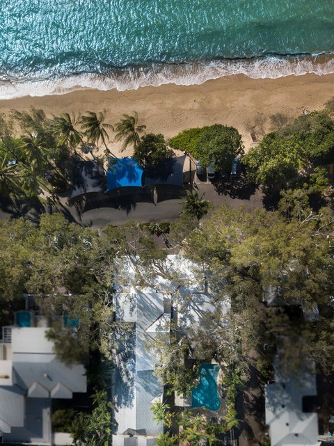 Paradise On The Beach Resort - Accommodation 4U 5