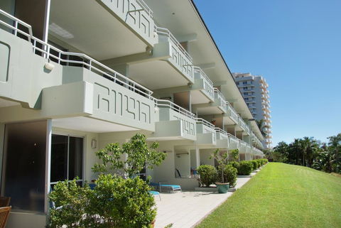 Poinciana 112 - Accommodation 4U 9