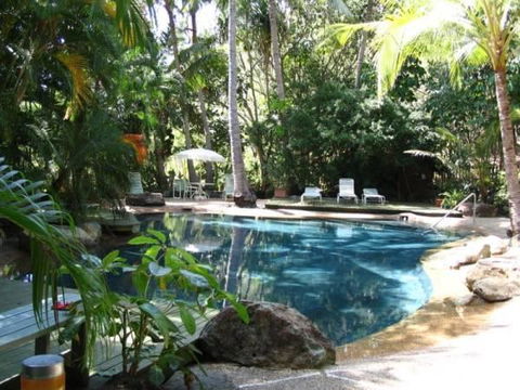Poinciana 112 - Accommodation 4U 1