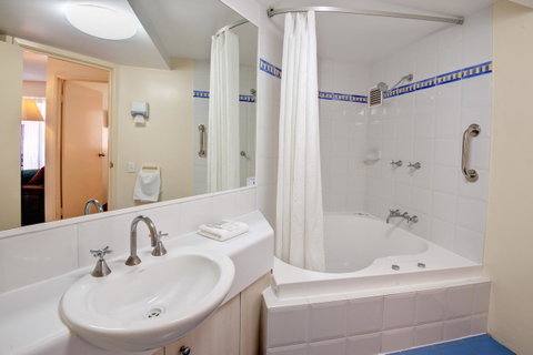 Nautilus Resort Mooloolaba - Accommodation 4U 24