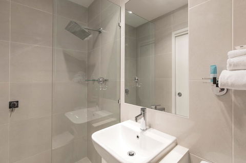 Noosa Shores Resort - Accommodation 4U 18