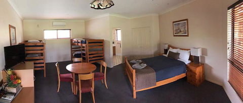The Bearded Dragon Boutique Hotel - Accommodation 4U 8