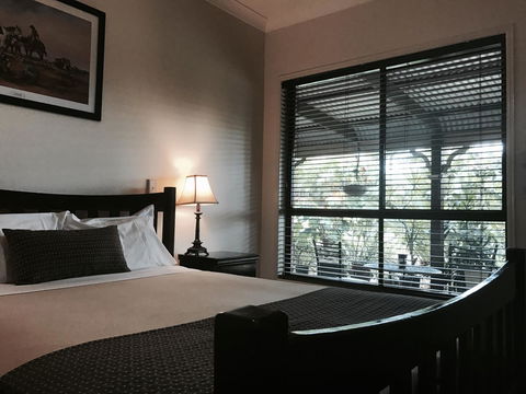 The Bearded Dragon Boutique Hotel - Accommodation 4U 0
