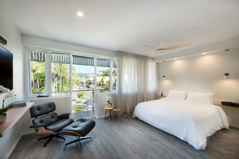 Heart Hotel And Gallery Whitsundays - Accommodation 4U 0