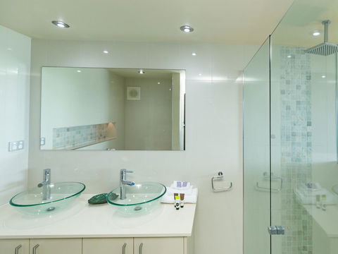 Beach Lodges - Accommodation 4U 8