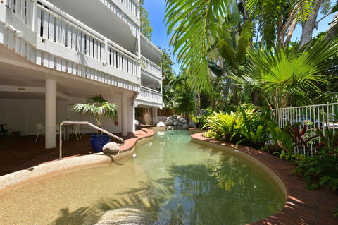 The White House Port Douglas - Accommodation 4U 20
