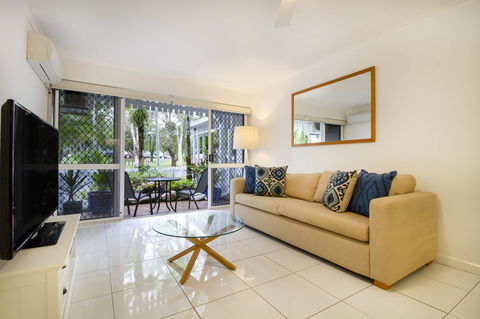 The White House Port Douglas - Accommodation 4U 15