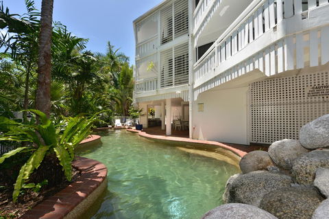 The White House Port Douglas - Accommodation 4U 18
