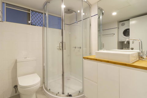 The White House Port Douglas - Accommodation 4U 4