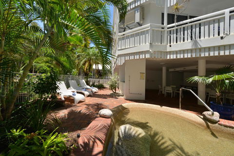 The White House Port Douglas - Accommodation 4U 19