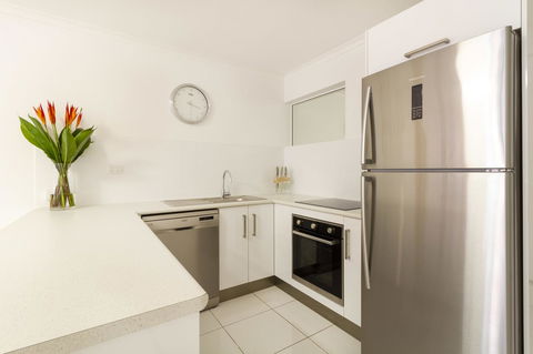 The White House Port Douglas - Accommodation 4U 11