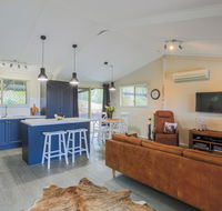 Bed  Breakfast 1 Bedroom Guest House - Accommodation 4U