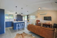 Book Advancetown Accommodation Vacations Accommodation 4U Accommodation 4U