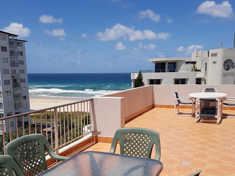 Surfers Chalet - Accommodation 4U 37