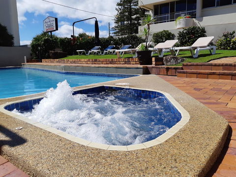 Surfers Chalet - Accommodation 4U 2