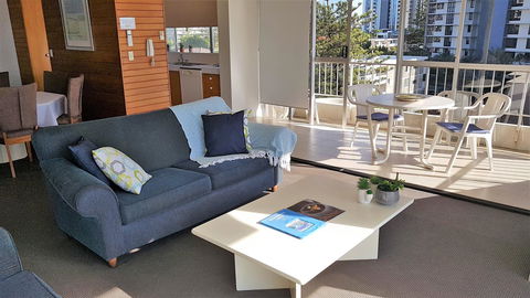 Surfers Chalet - Accommodation 4U 19