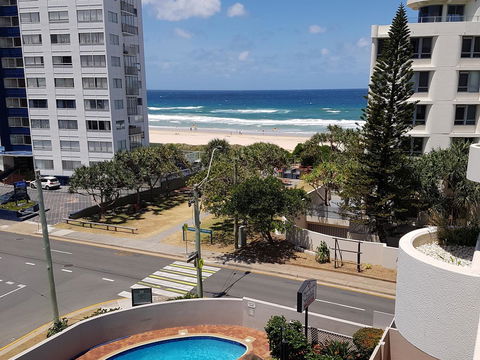 Surfers Chalet - Accommodation 4U 31