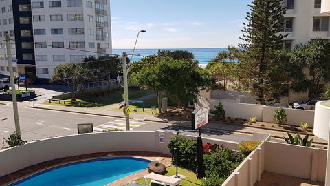 Surfers Chalet - Accommodation 4U 17