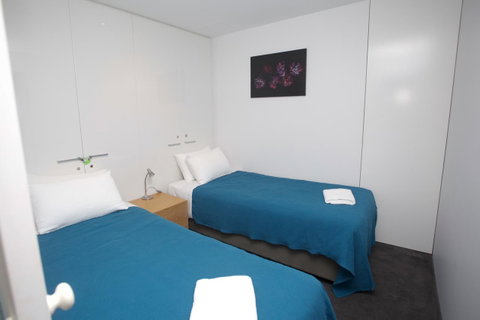 Circle Luxury Holidays - Accommodation 4U 7