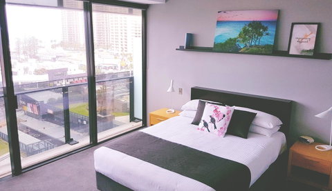 Circle Luxury Holidays - Accommodation 4U 23