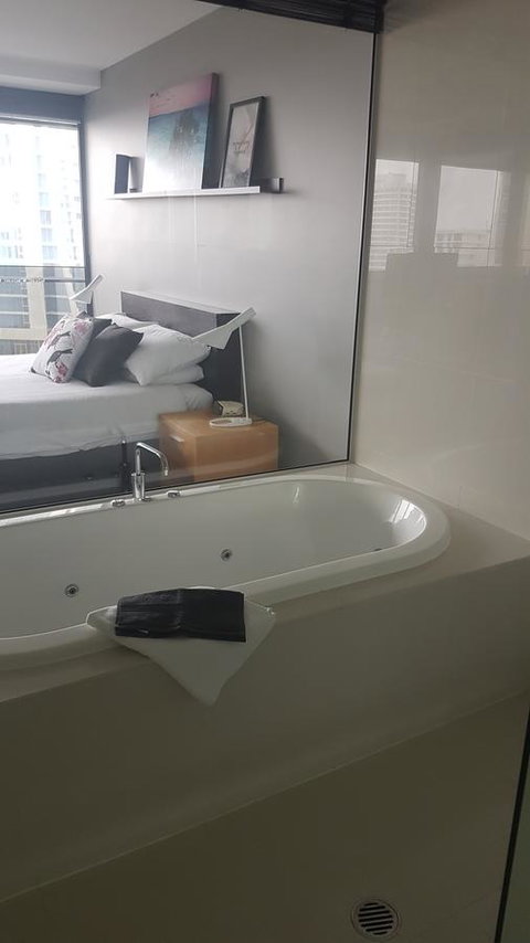 Circle Luxury Holidays - Accommodation 4U 17