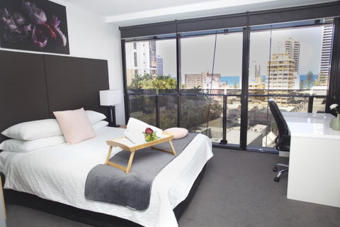 Circle Luxury Holidays - Accommodation 4U 9